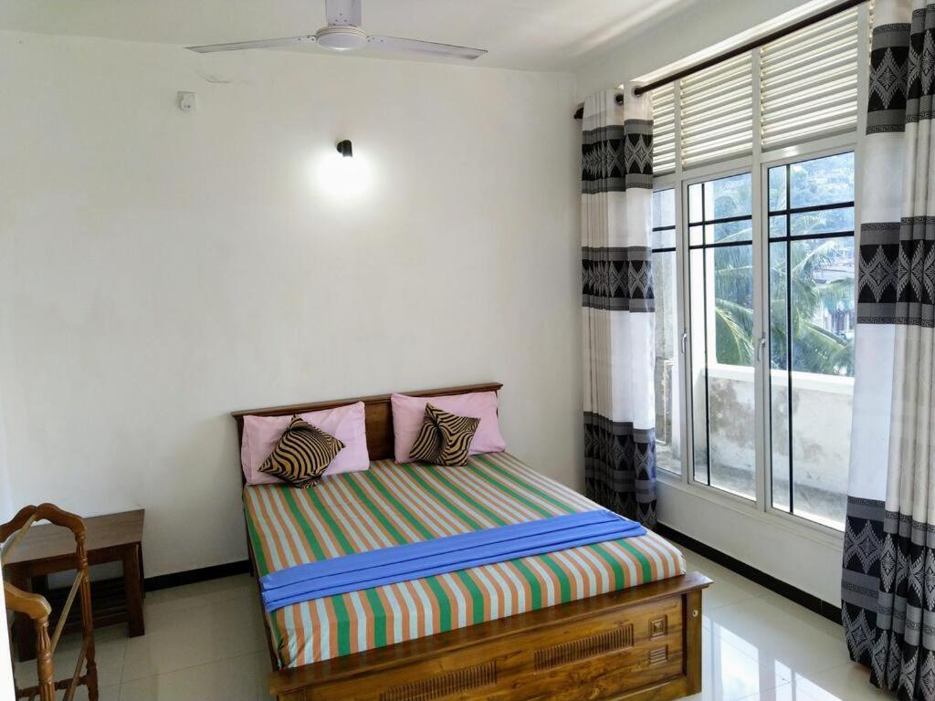 Kandyan Feel Free Homestay Bagian luar foto