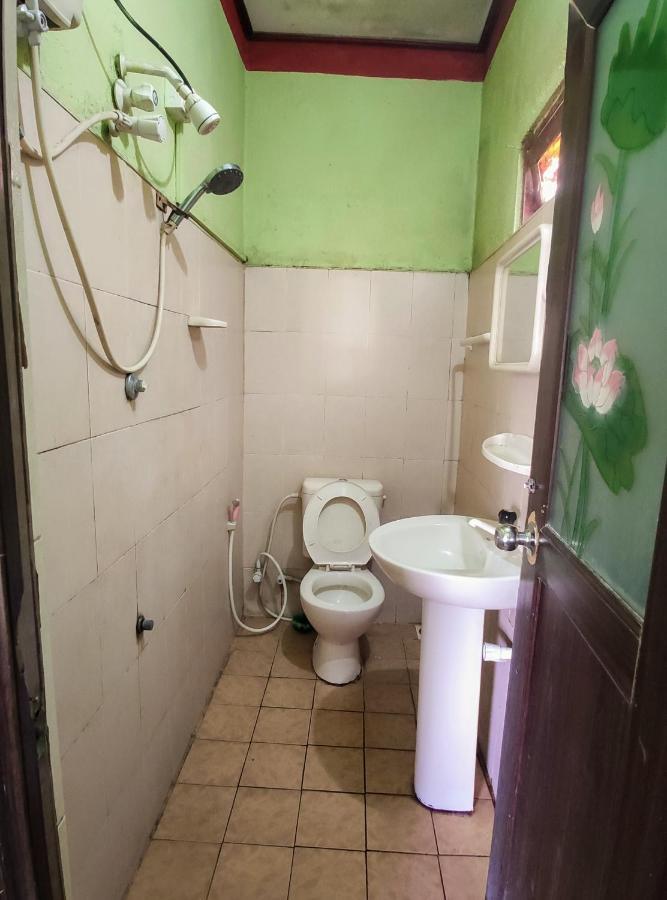 Kandyan Feel Free Homestay Bagian luar foto